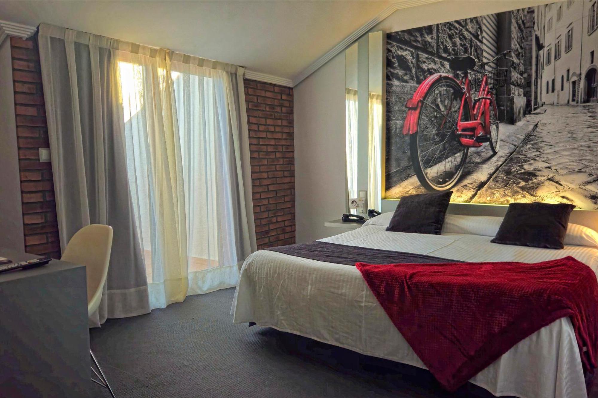 Hotel Spa El Muelle De Суансес Экстерьер фото